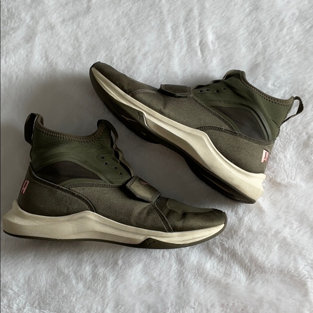🎄Puma Ignite Shoes - Picture 2 of 8